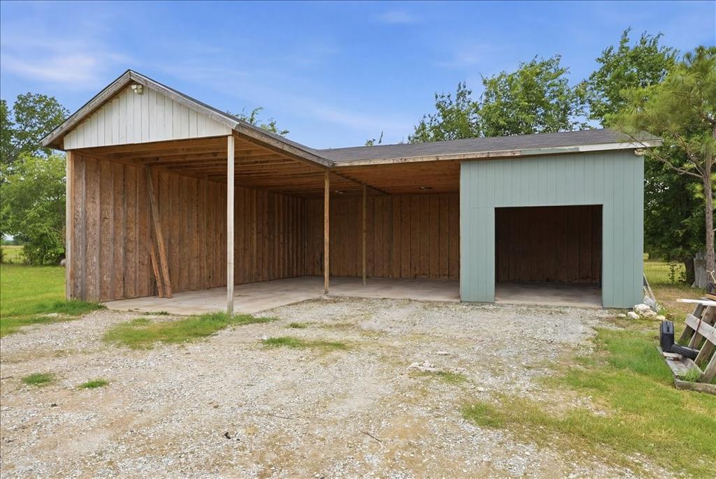 2641 County Road 4586 Property Photo 38