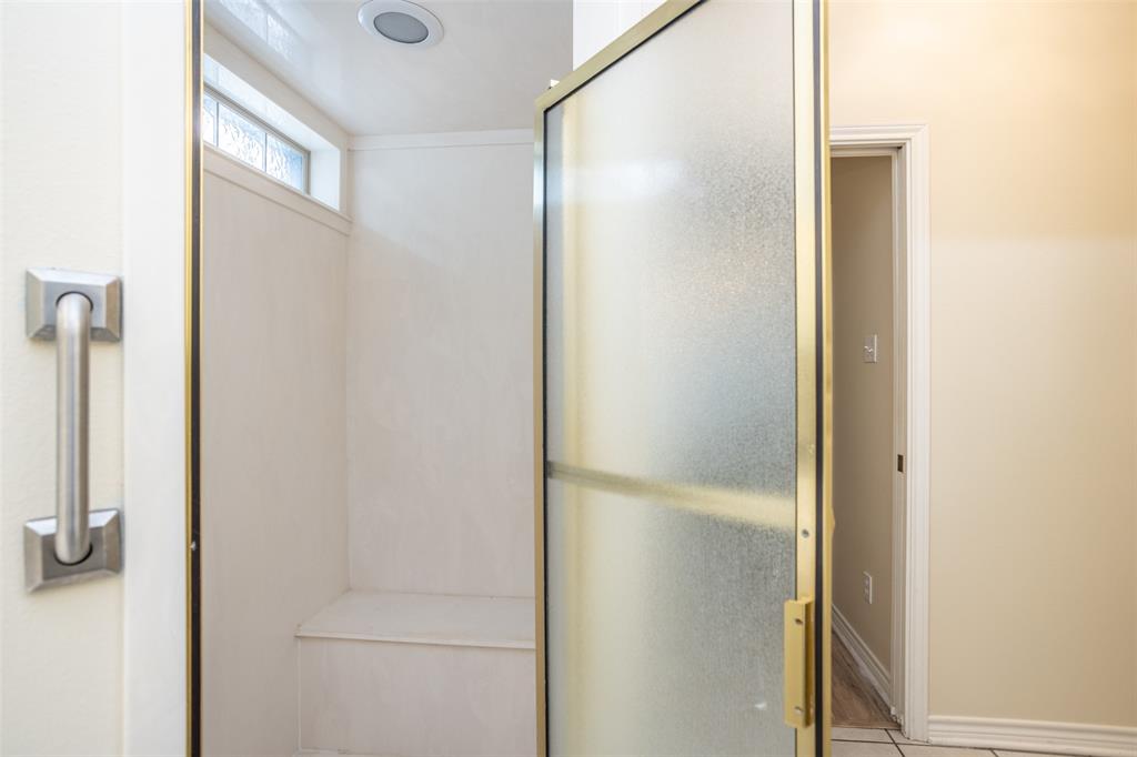 226 Gordon Street Property Photo 22