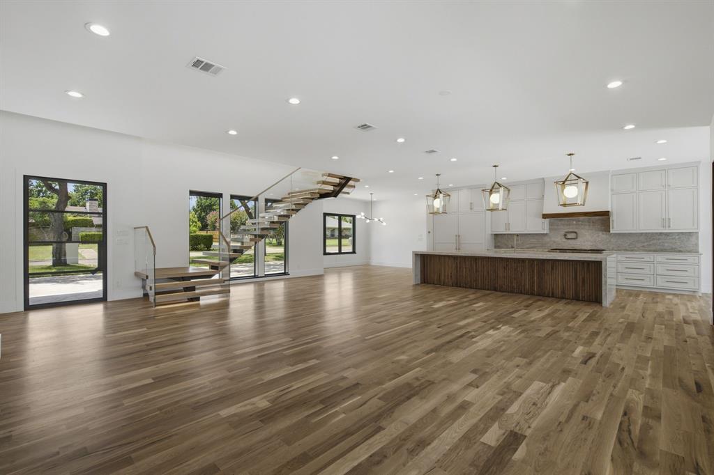 10254 Epping Lane Property Photo 4