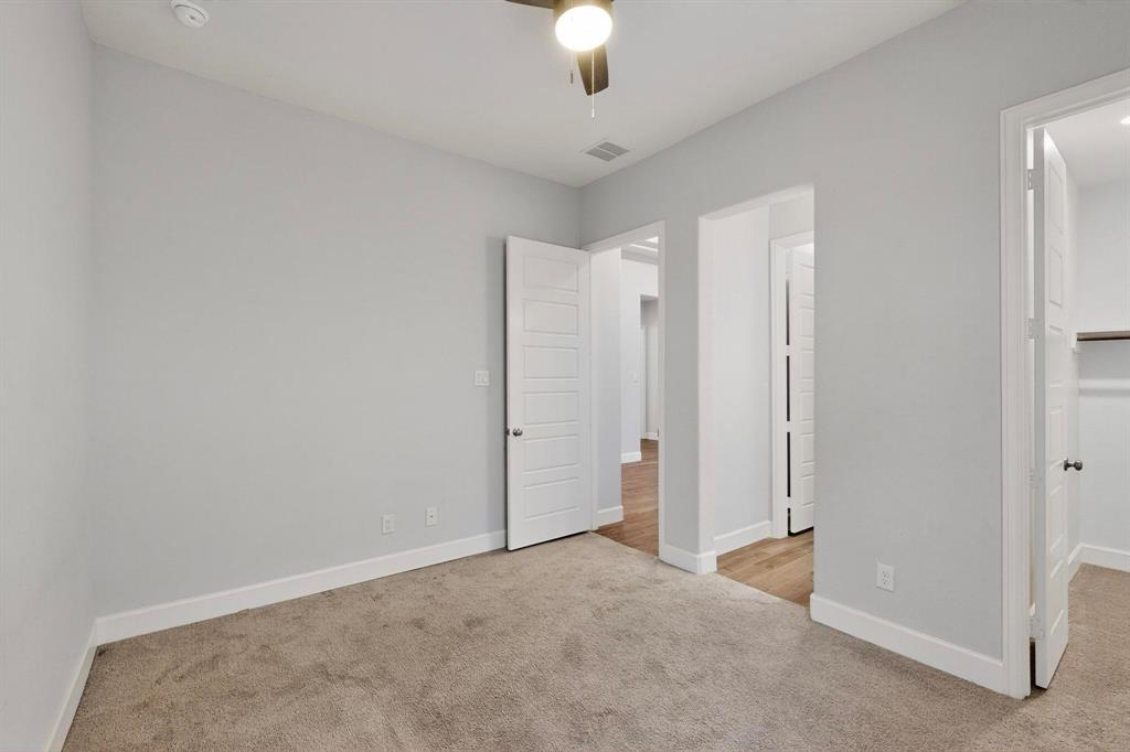 1419 Misty Pasture Property Photo 32