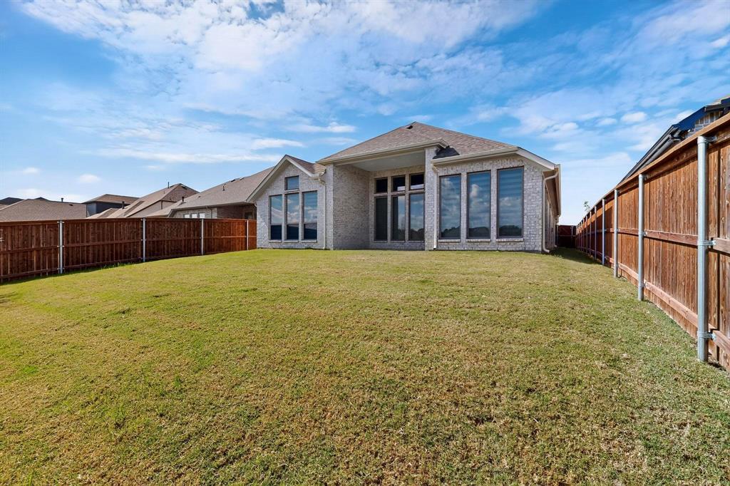 1419 Misty Pasture Property Photo 34