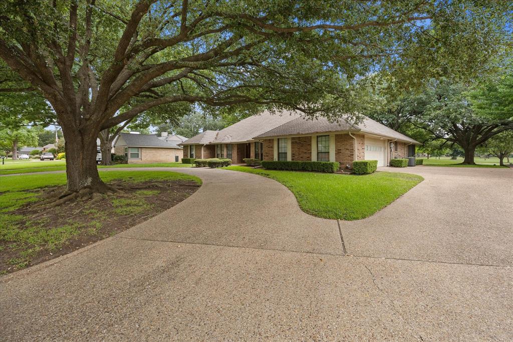 1495 Plummer Drive Property Photo 4