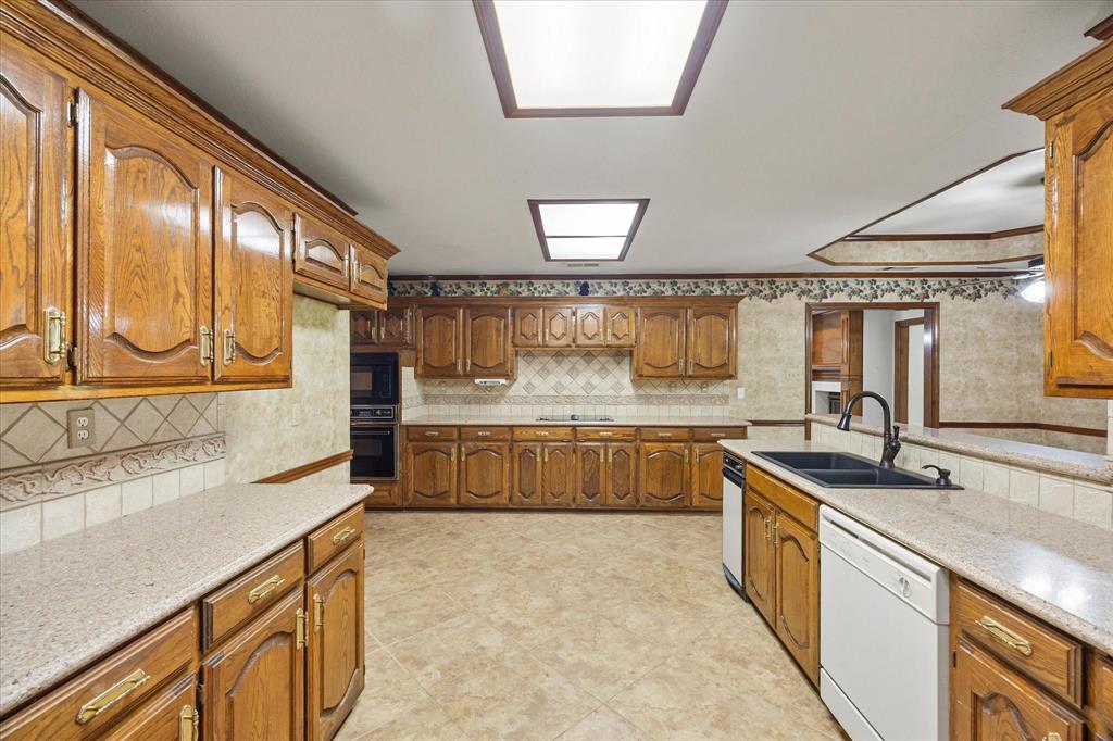 1495 Plummer Drive Property Photo 16
