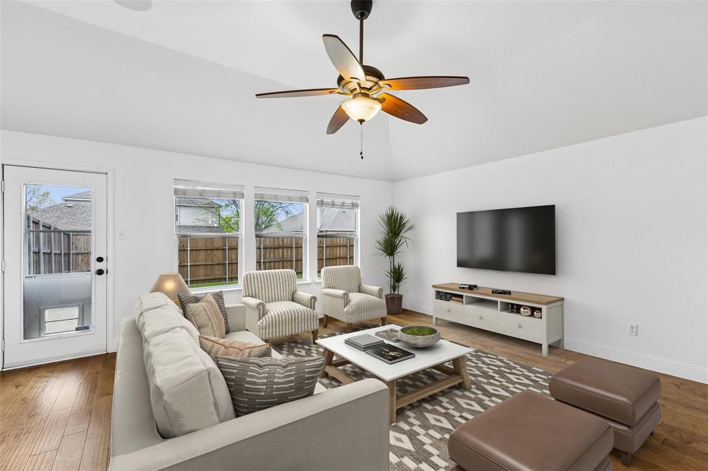 413 Sandy Lane Property Photo 1