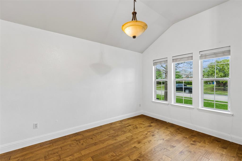 413 Sandy Lane Property Photo 3