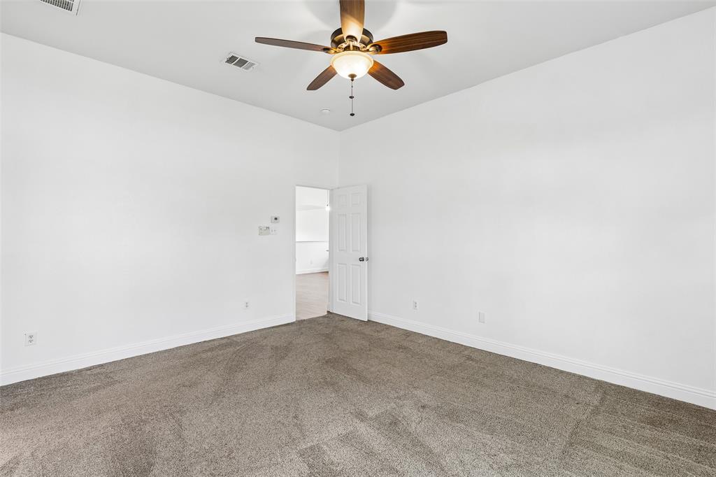 413 Sandy Lane Property Photo 12