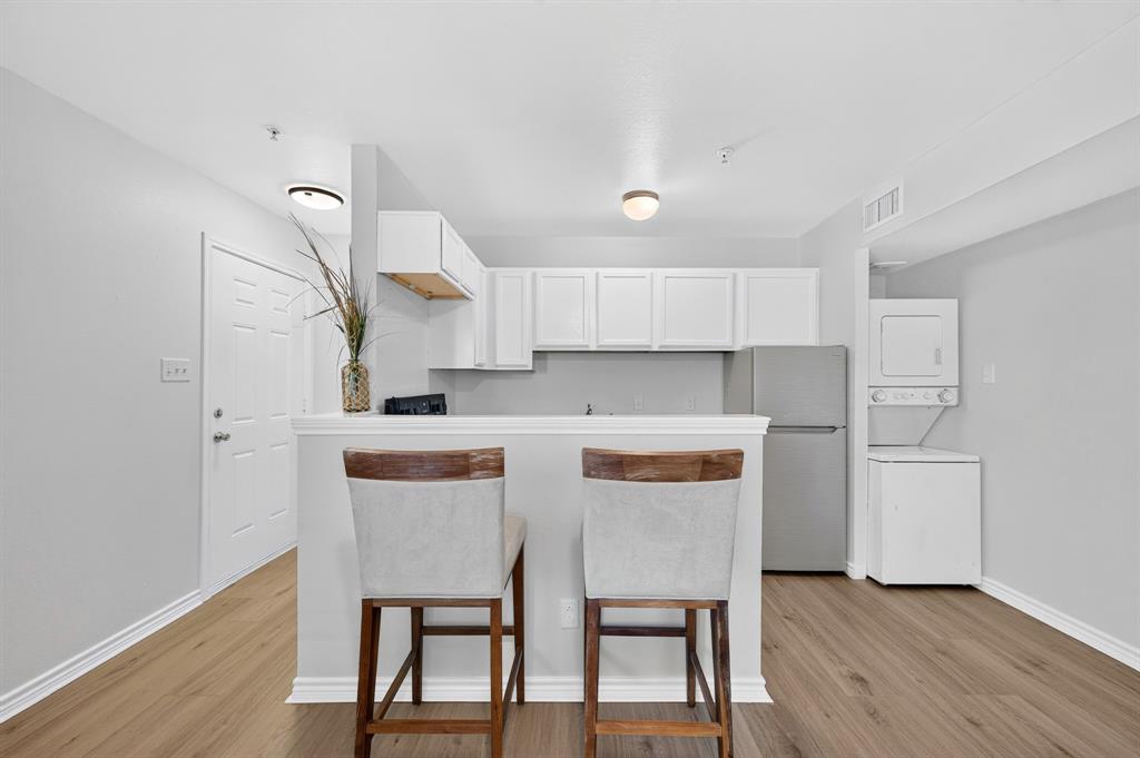 9829 Walnut Street 306 Property Photo 10