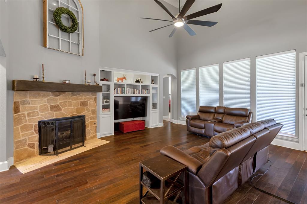 8406 Bridgewater Drive Property Photo 11