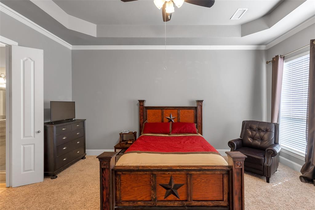 8406 Bridgewater Drive Property Photo 15
