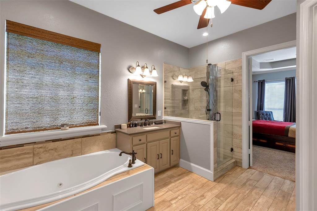 8406 Bridgewater Drive Property Photo 18