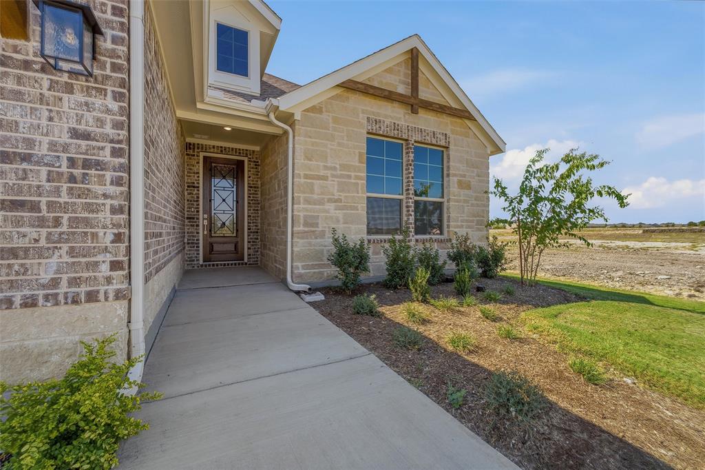816 Sand Piper Lane Property Photo 3