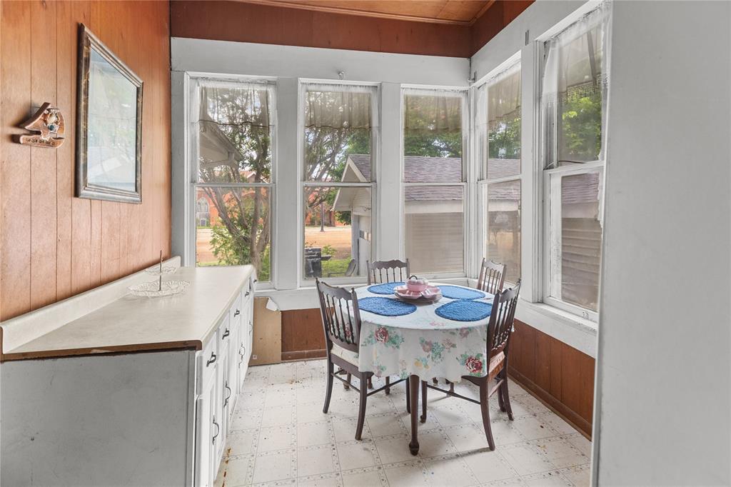300 Hickory Street Property Photo 10