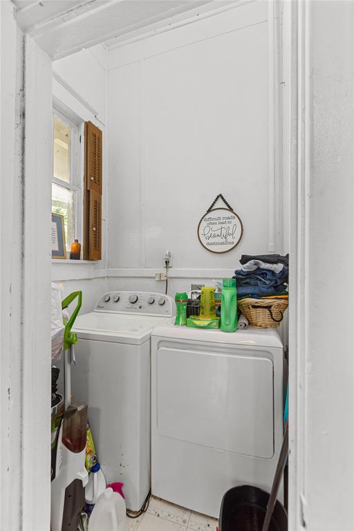 300 Hickory Street Property Photo 11