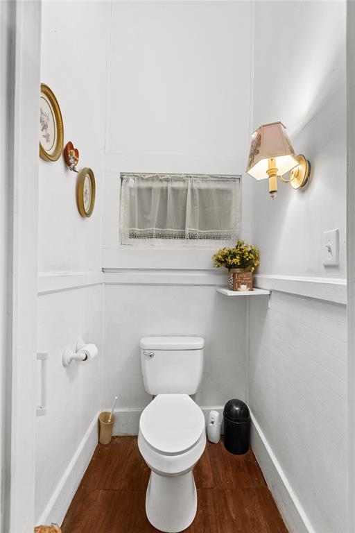 300 Hickory Street Property Photo 13