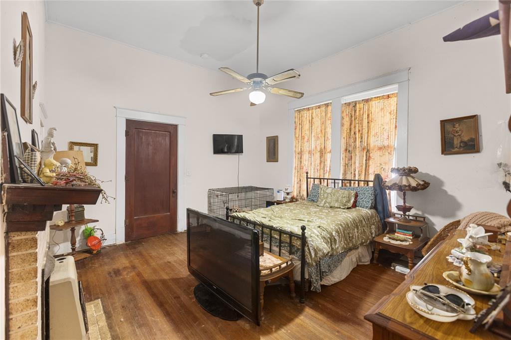 300 Hickory Street Property Photo 15
