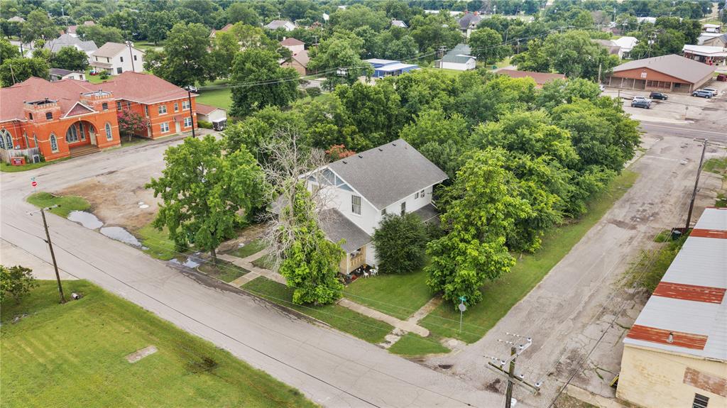 300 Hickory Street Property Photo 26