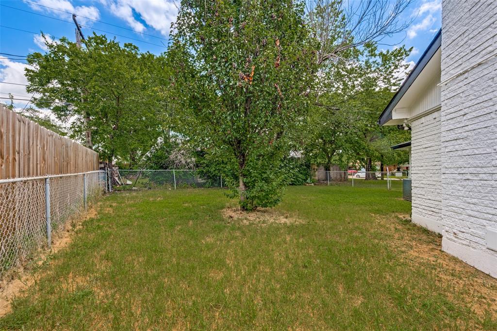 1112 Karla Drive Property Photo 4