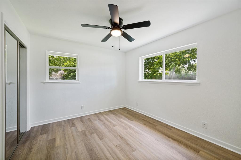 1112 Karla Drive Property Photo 9