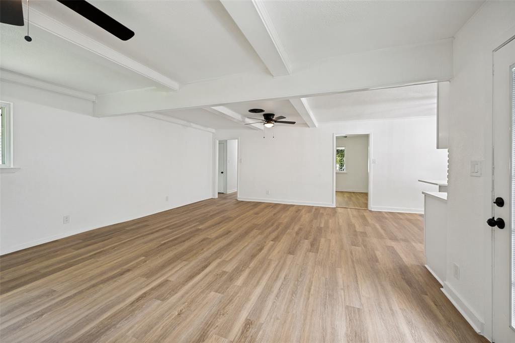 1112 Karla Drive Property Photo 10