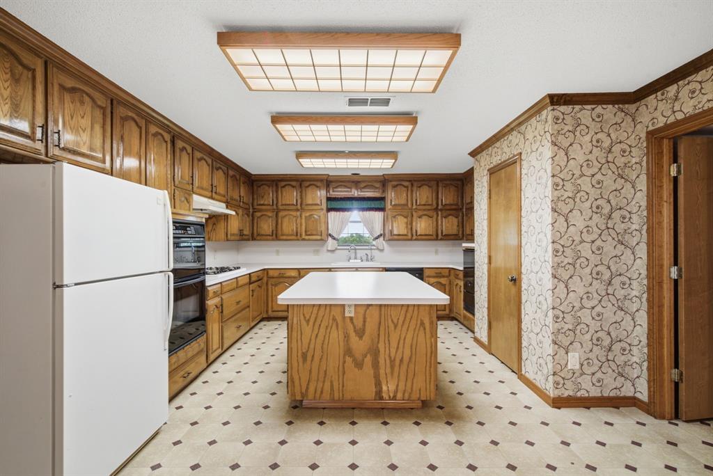 7900 Highway 6 Property Photo 12