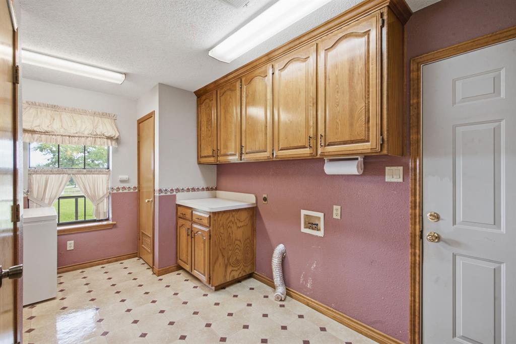 7900 Highway 6 Property Photo 29