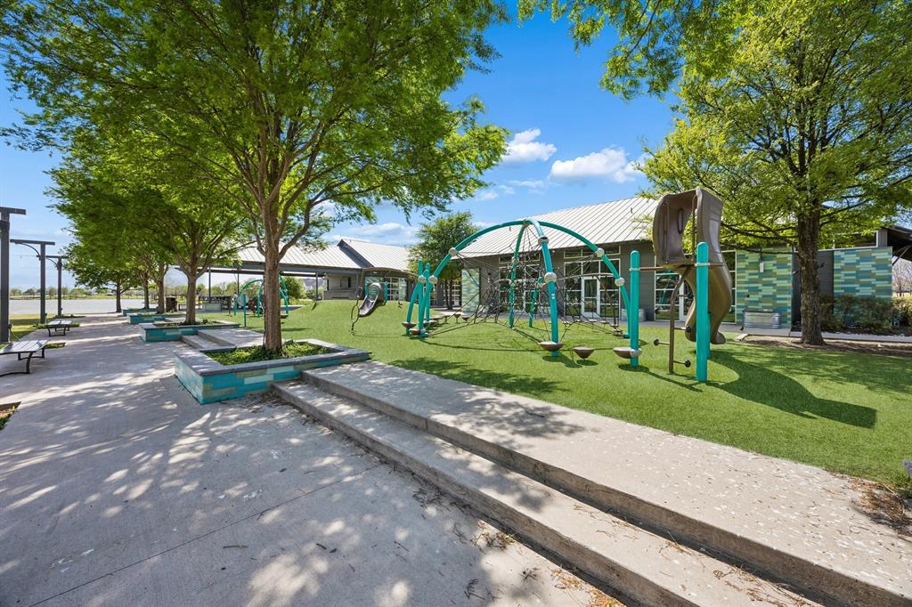 1502 20th Street Property Photo 32