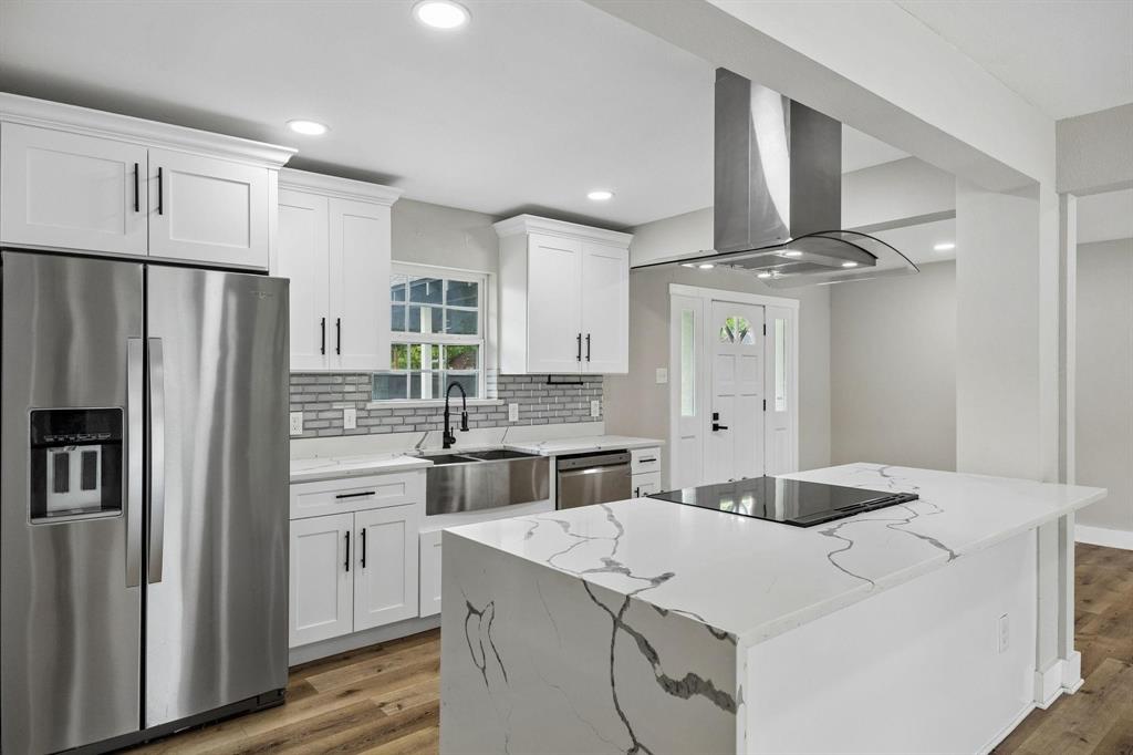 8635 Strathmore Drive Property Photo 1