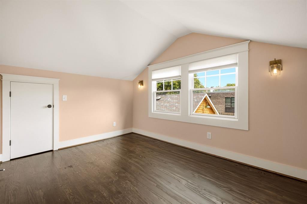 209 S Windomere Avenue Property Photo 25