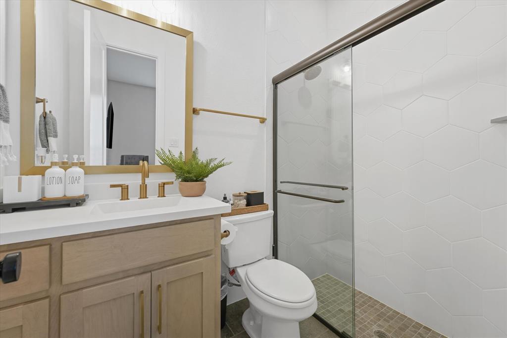 2550 Whitewood Drive Property Photo 25