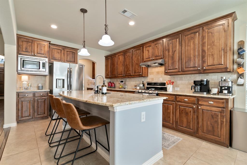 2504 Scotti Street Property Photo 8