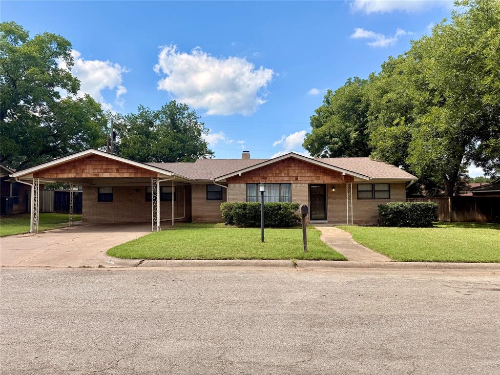 4 Nw Ann Road Property Photo 1