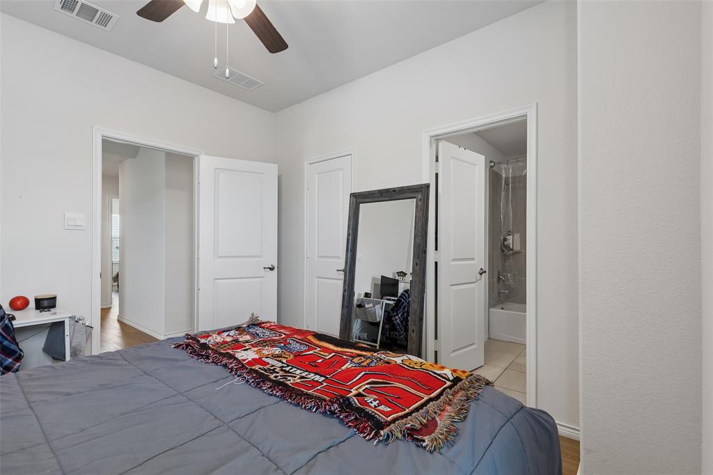 232 Penn Street Property Photo 24