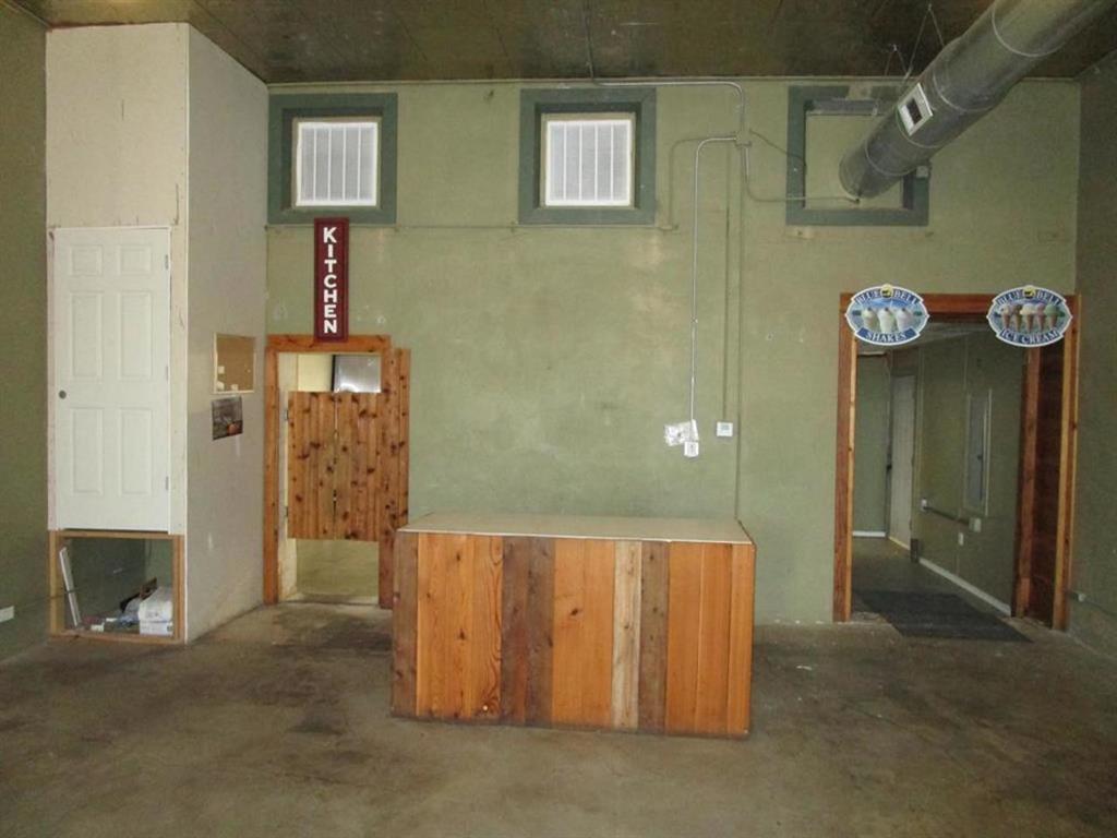 106 E Hayes Street Property Photo 7