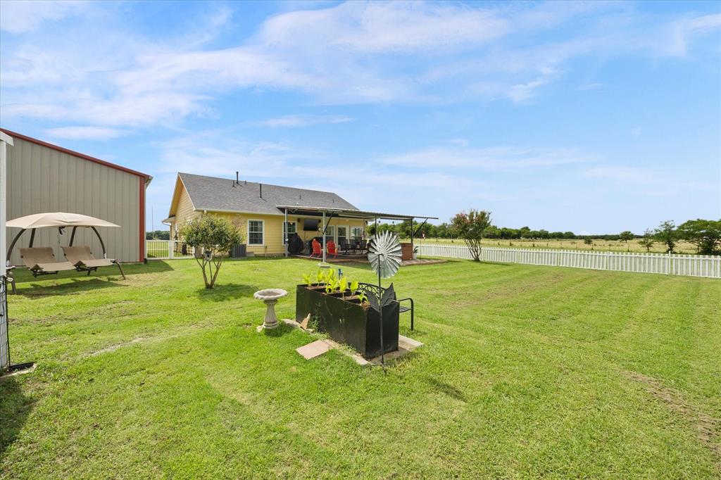 1028 Fm 1566 Property Photo 6