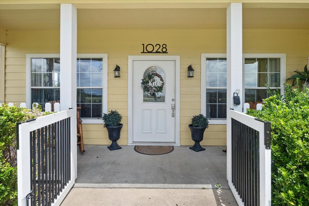 1028 Fm 1566 Property Photo 13