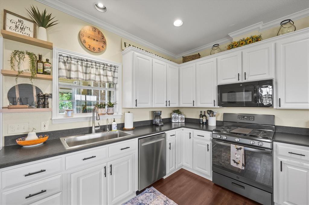 1028 Fm 1566 Property Photo 15