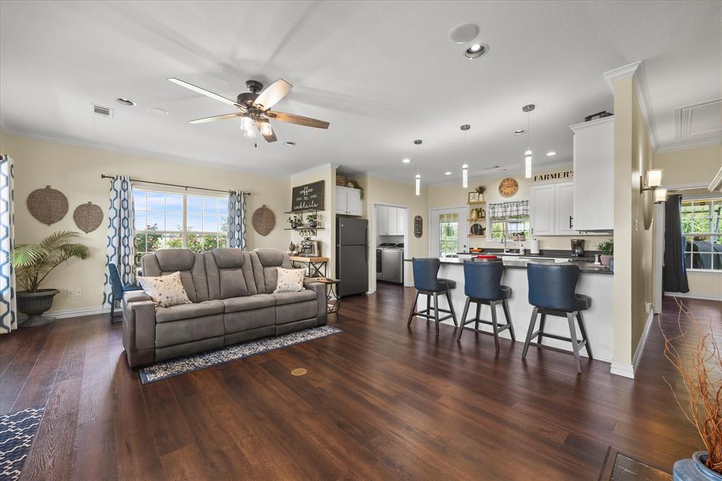 1028 Fm 1566 Property Photo 17