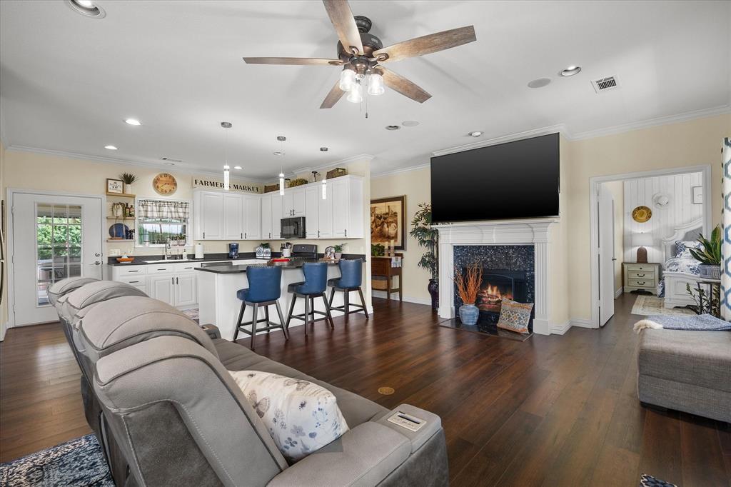 1028 Fm 1566 Property Photo 19