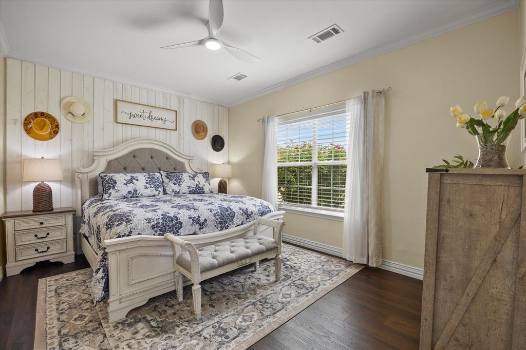 1028 Fm 1566 Property Photo 21