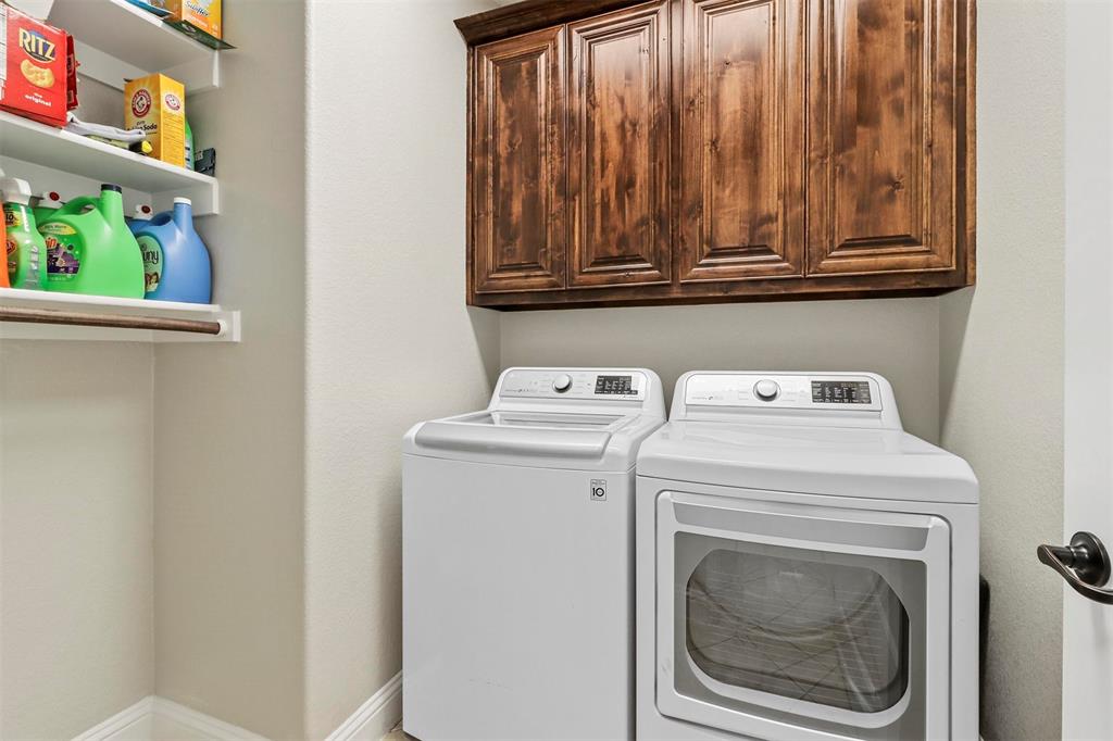 5665 Binbranch Lane Property Photo 16