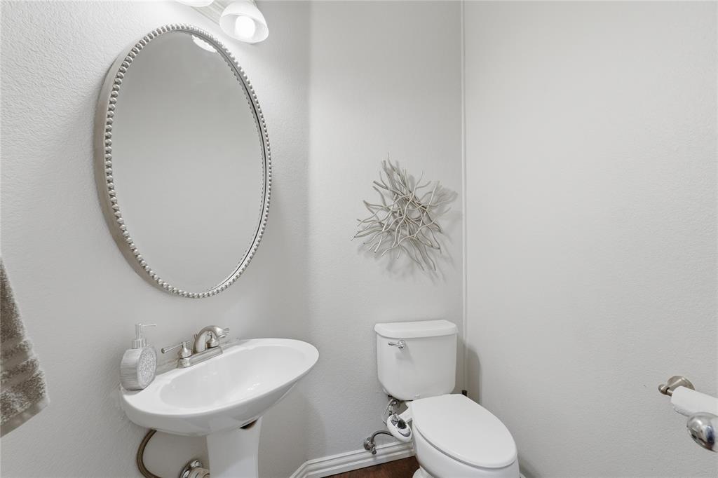 5904 Heron Cove Lane Property Photo 10