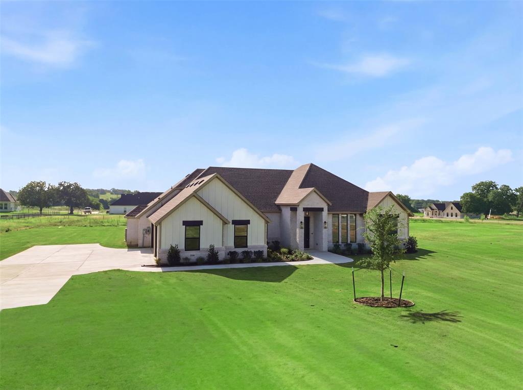 2004 Forest Bridge Drive Property Photo 3