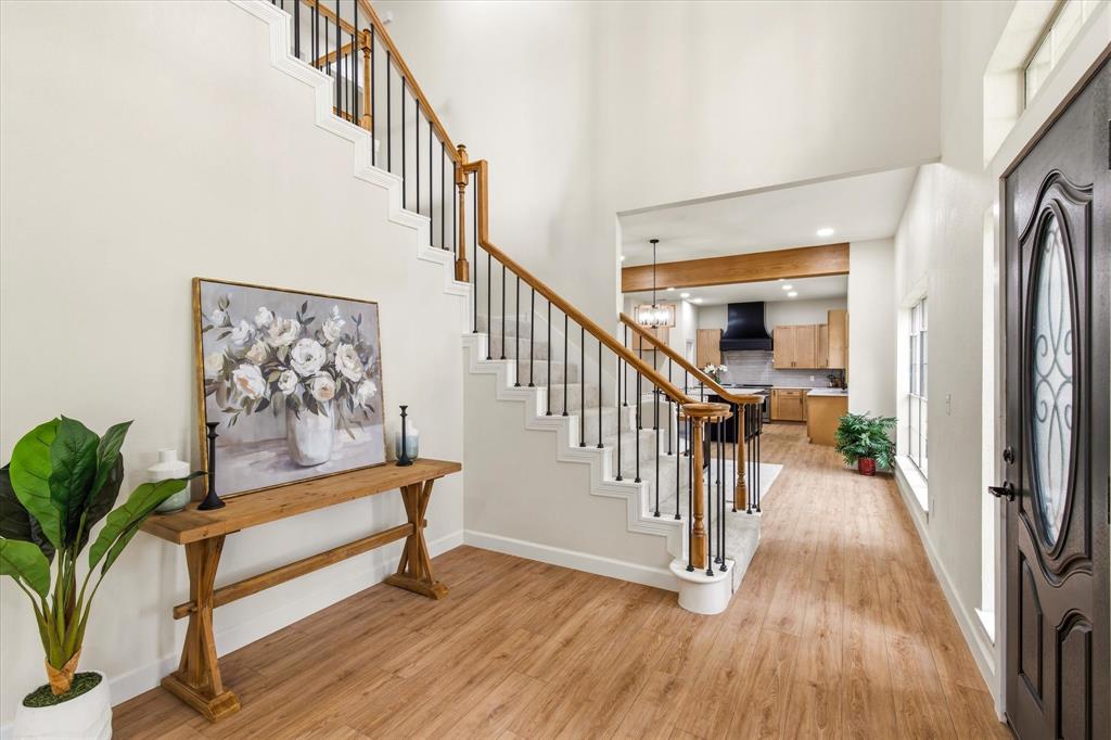 634 Meadowcrest Drive Property Photo 10