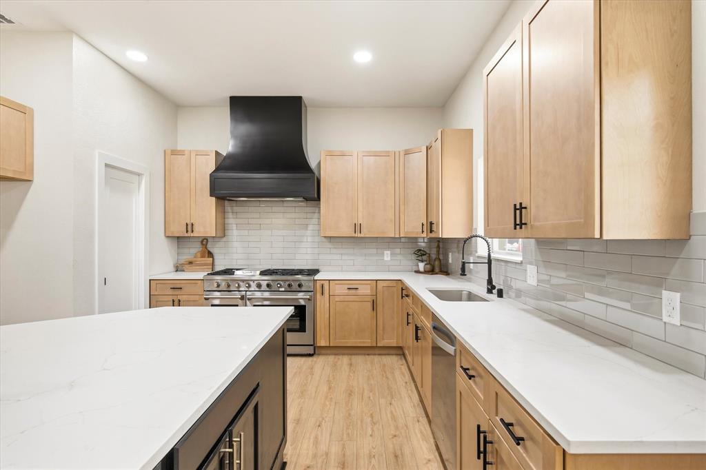 634 Meadowcrest Drive Property Photo 17