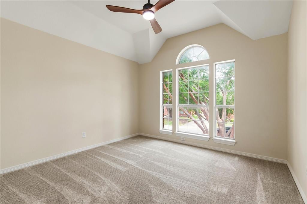634 Meadowcrest Drive Property Photo 31