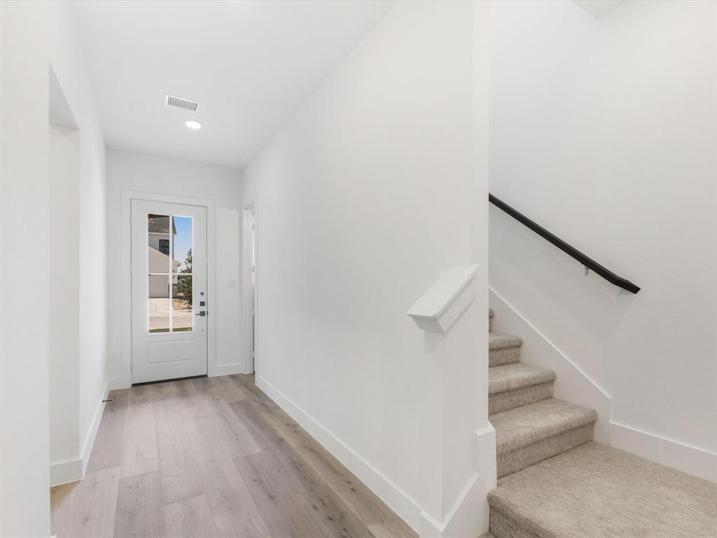 1437 Imperial Avenue Property Photo 4