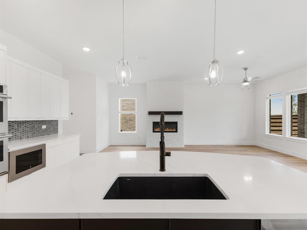 1437 Imperial Avenue Property Photo 8