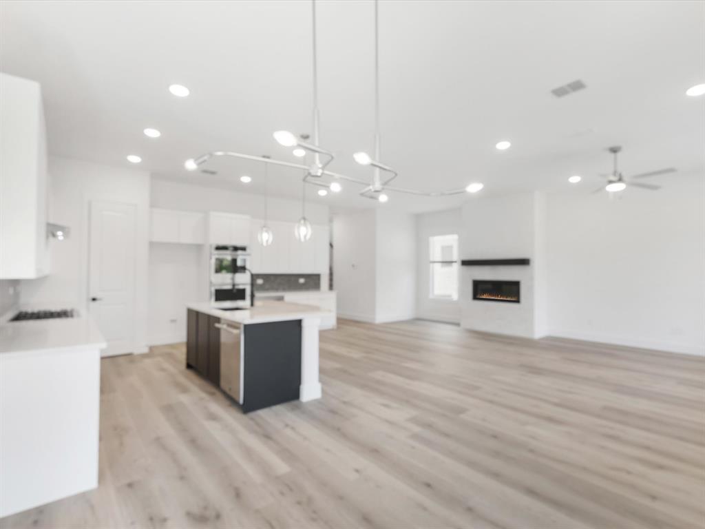 1437 Imperial Avenue Property Photo 10