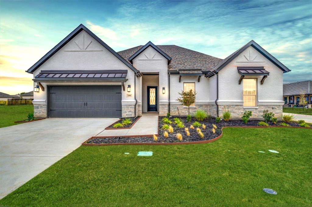 1901 Cascada Way Property Photo 1