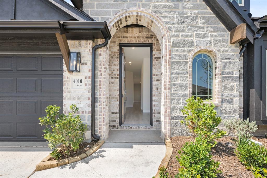 4010 Rio Run Property Photo 4